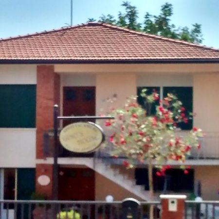 Gino'S House Hotel Pisa Exterior photo